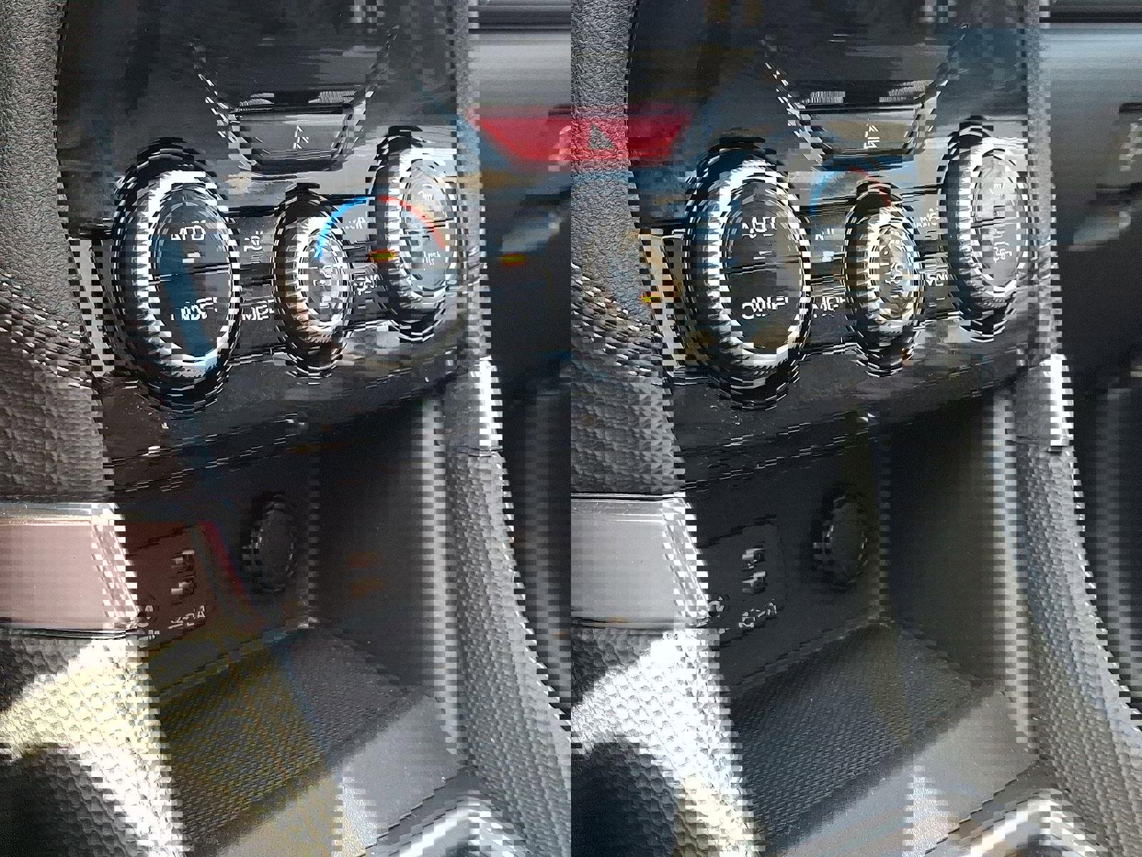 Used 2020 Subaru Forester Touring w/ Popular Package #2 image 17