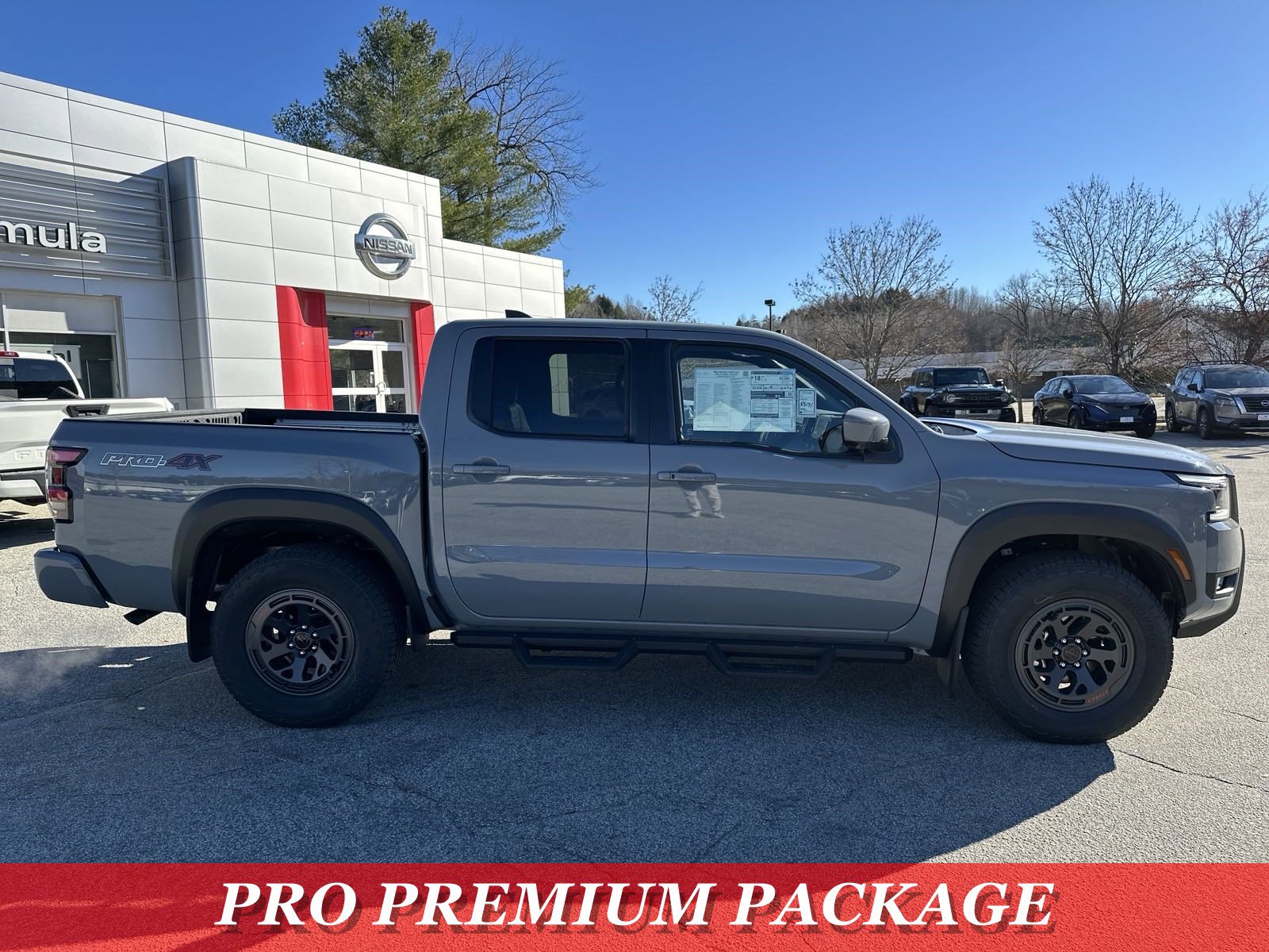 New 2025 Nissan Frontier PRO-4X w/ Pro Premium Package image 9