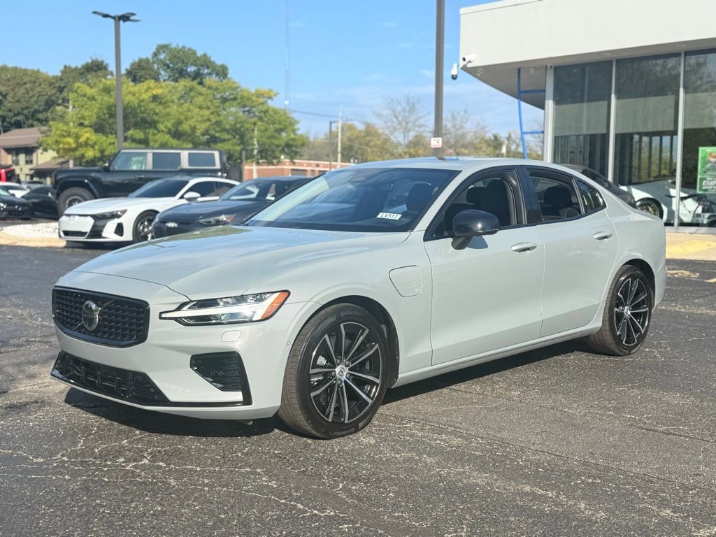 Used 2025 Volvo S60 T8 Plus w/ Climate Package image 3