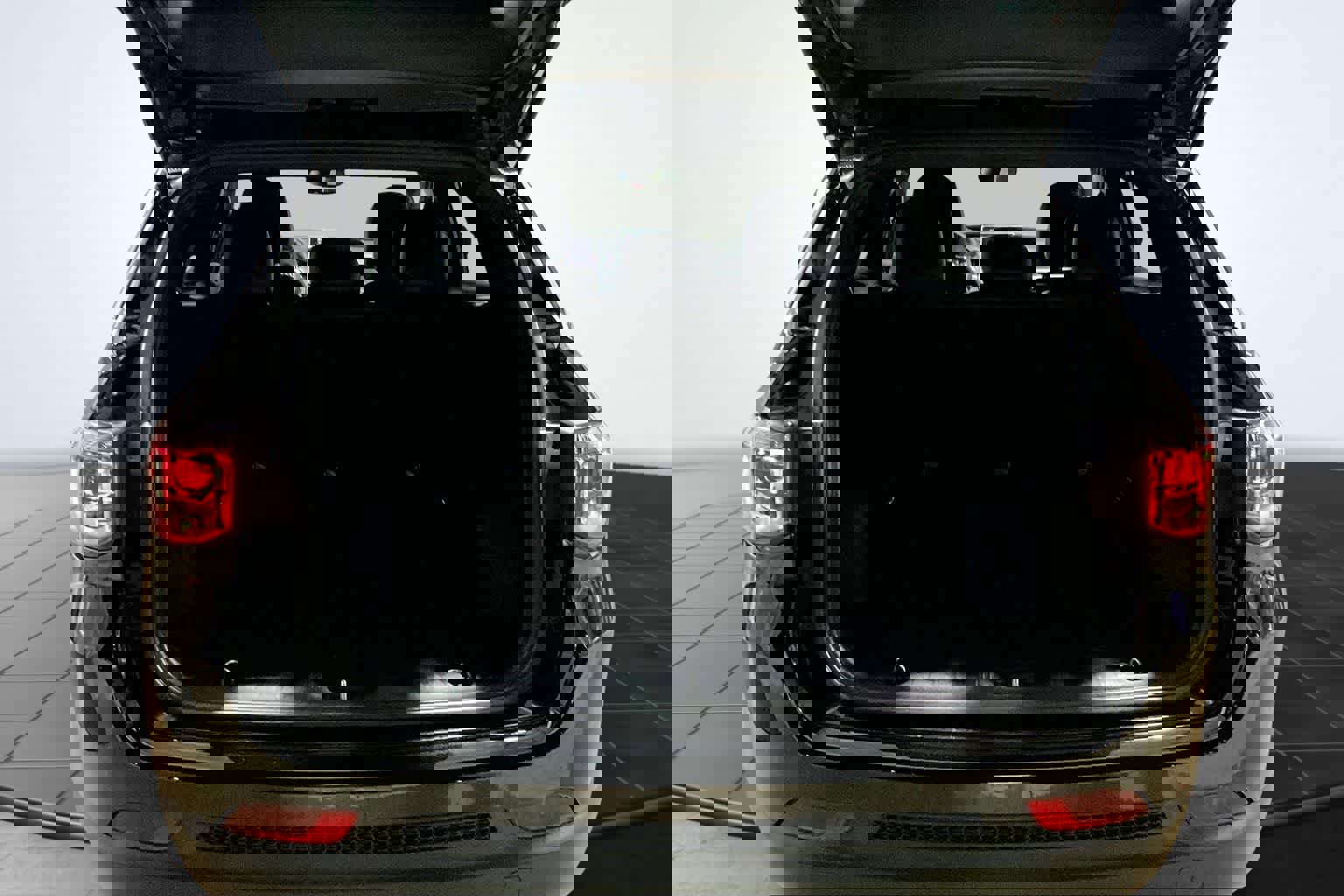 New 2026 Jeep Compass Latitude image 19