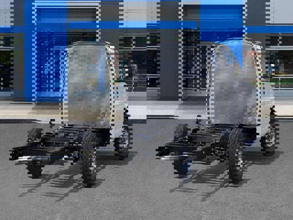 New 2026 Chevrolet Express 3500 image 4