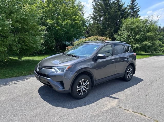 Used 2018 Toyota RAV4 LE AWD/4WD image 7