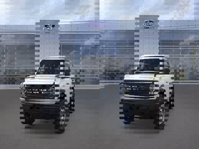 New 2025 Ford Bronco 4-Door image 2