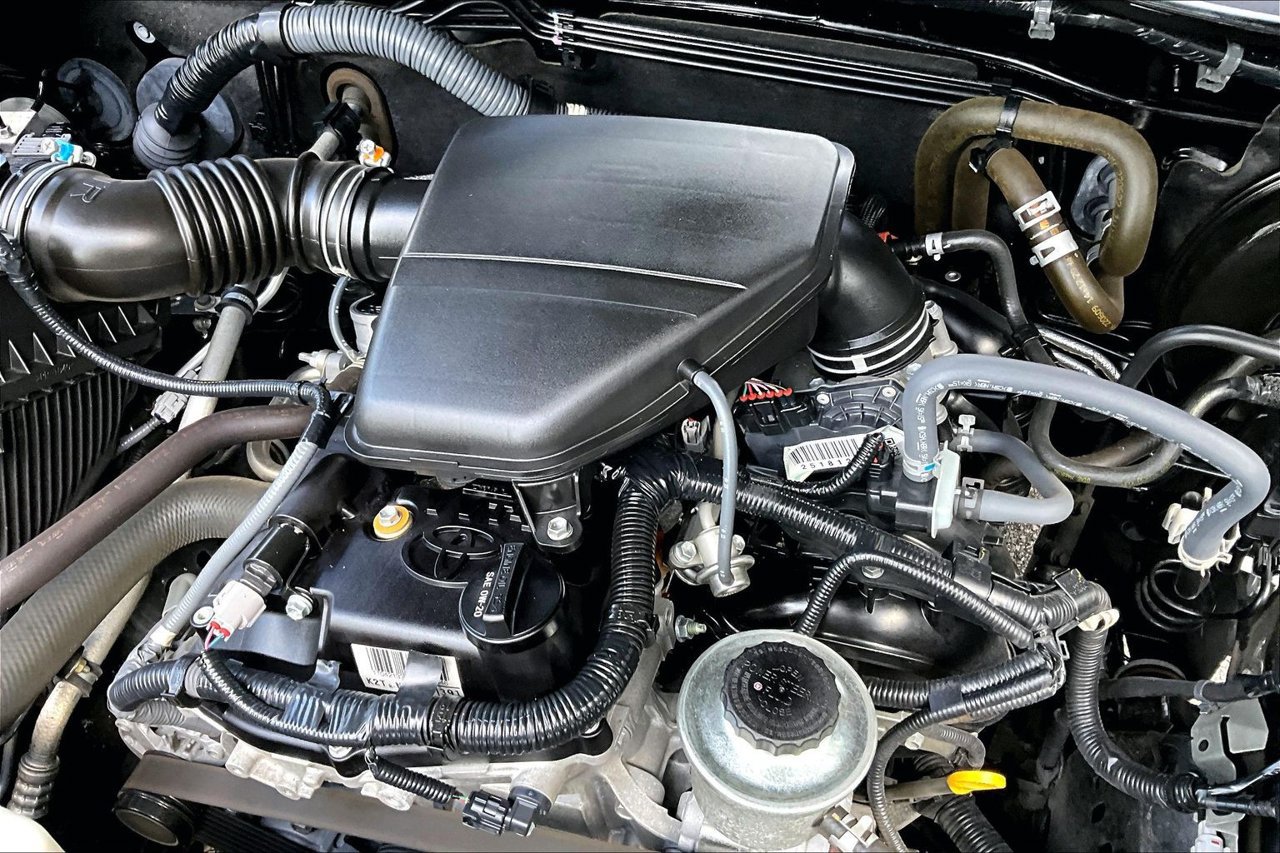 Used 2023 Toyota Tacoma SR5 RWD image 30