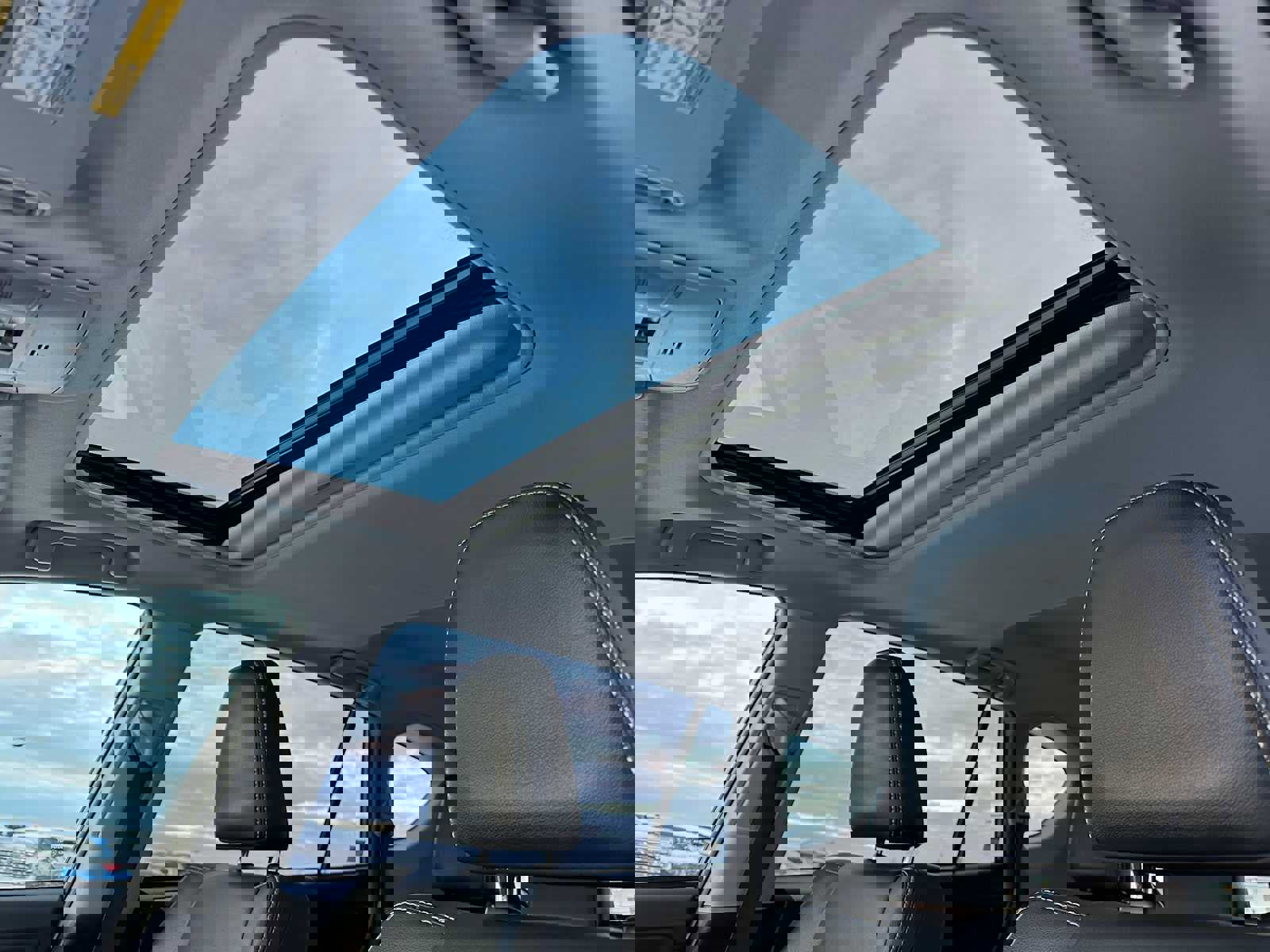 Used 2017 Toyota RAV4 Limited image 22