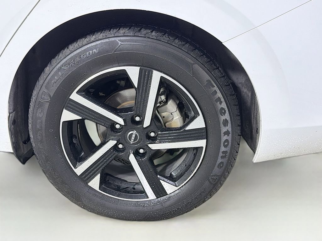 Used 2025 Nissan Sentra SV FWD image 31