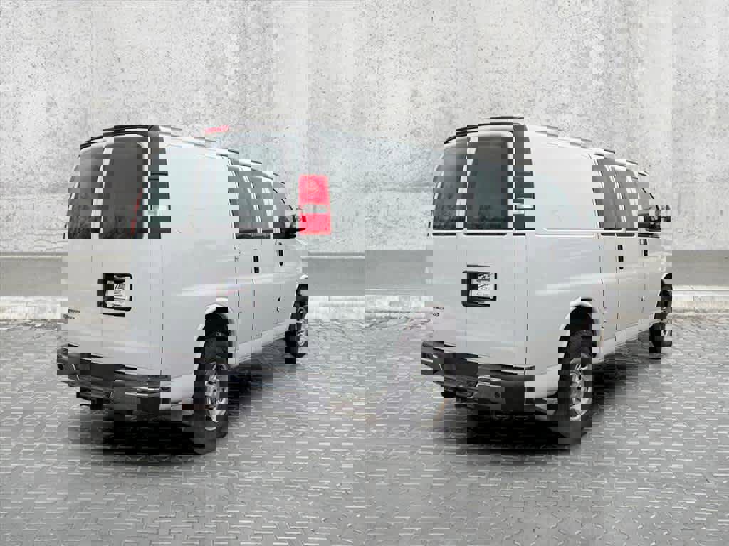Used 2021 Chevrolet Express 2500 w/ Enhanced Convenience Package image 9