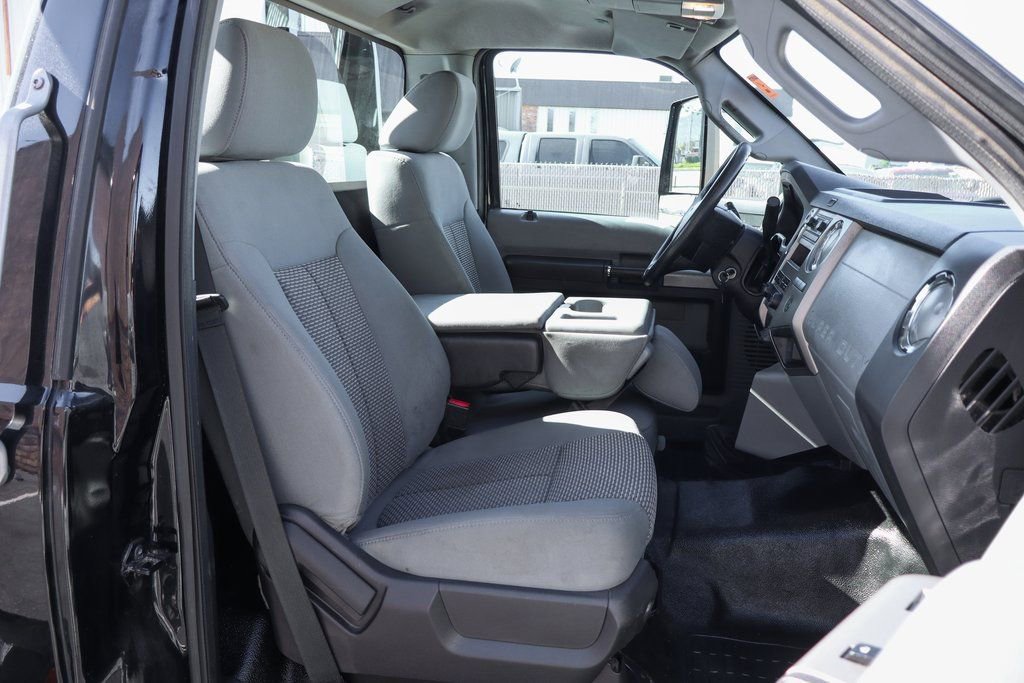 Used 2023 Ford F650 2WD Regular Cab Super Duty image 39