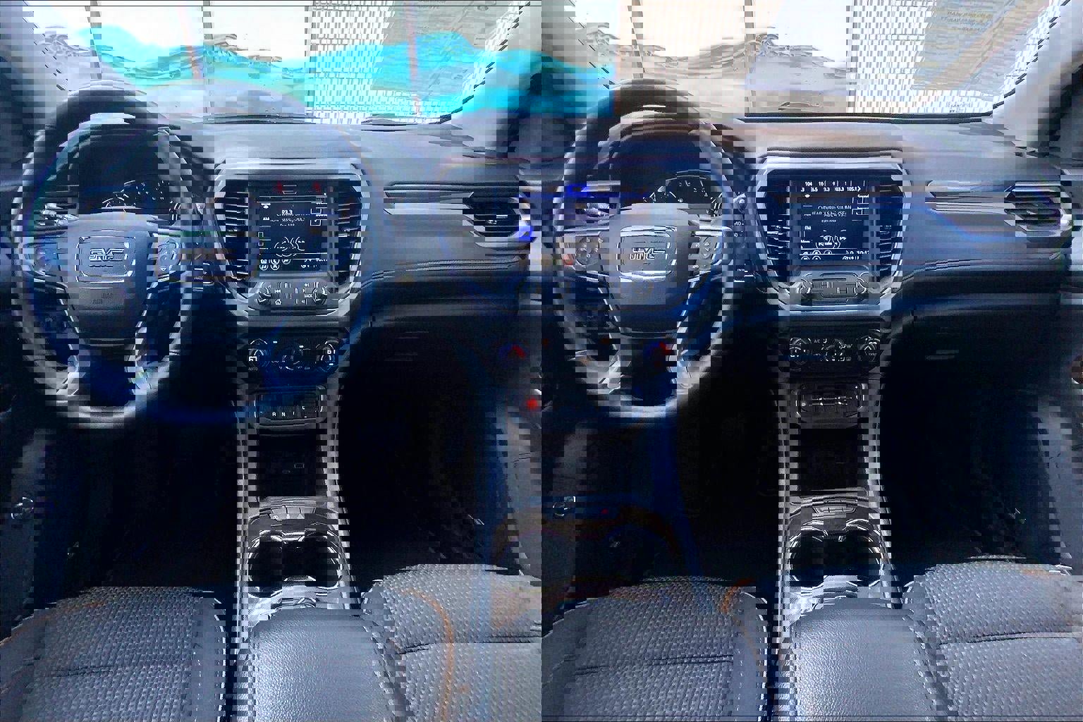 Used 2023 GMC Acadia AT4 image 15