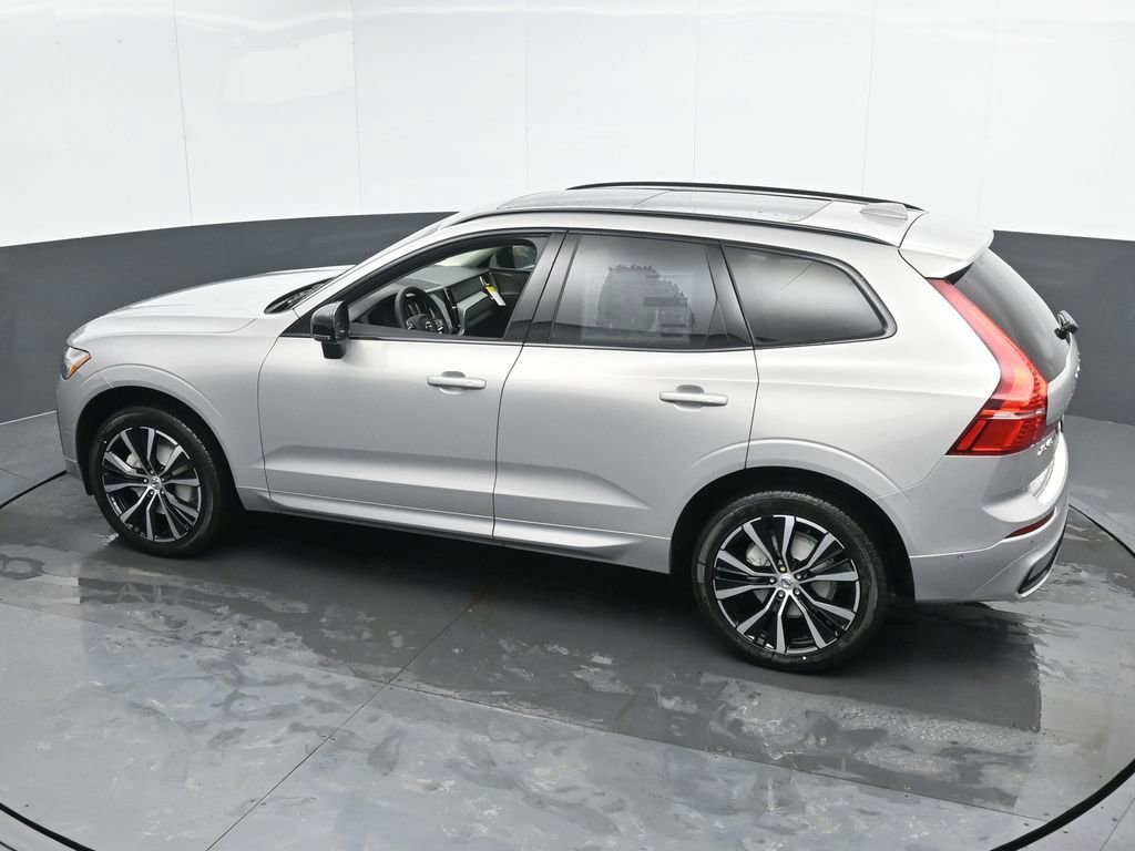 New 2025 Volvo XC60 B5 Plus w/ Protection Package Premier image 38