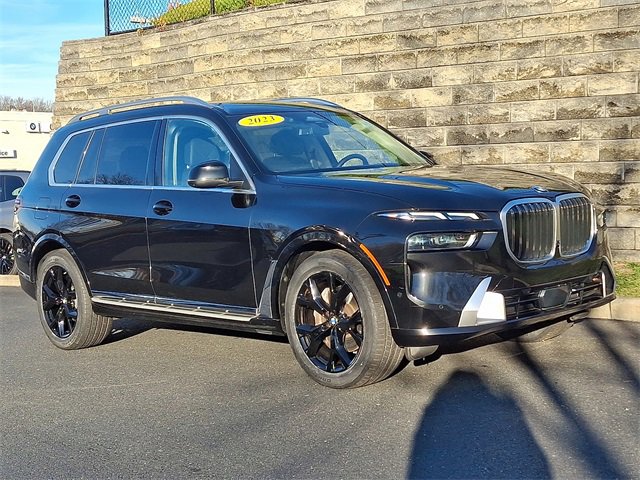 Used 2023 BMW X7 xDrive40i w/ Premium Package image 1
