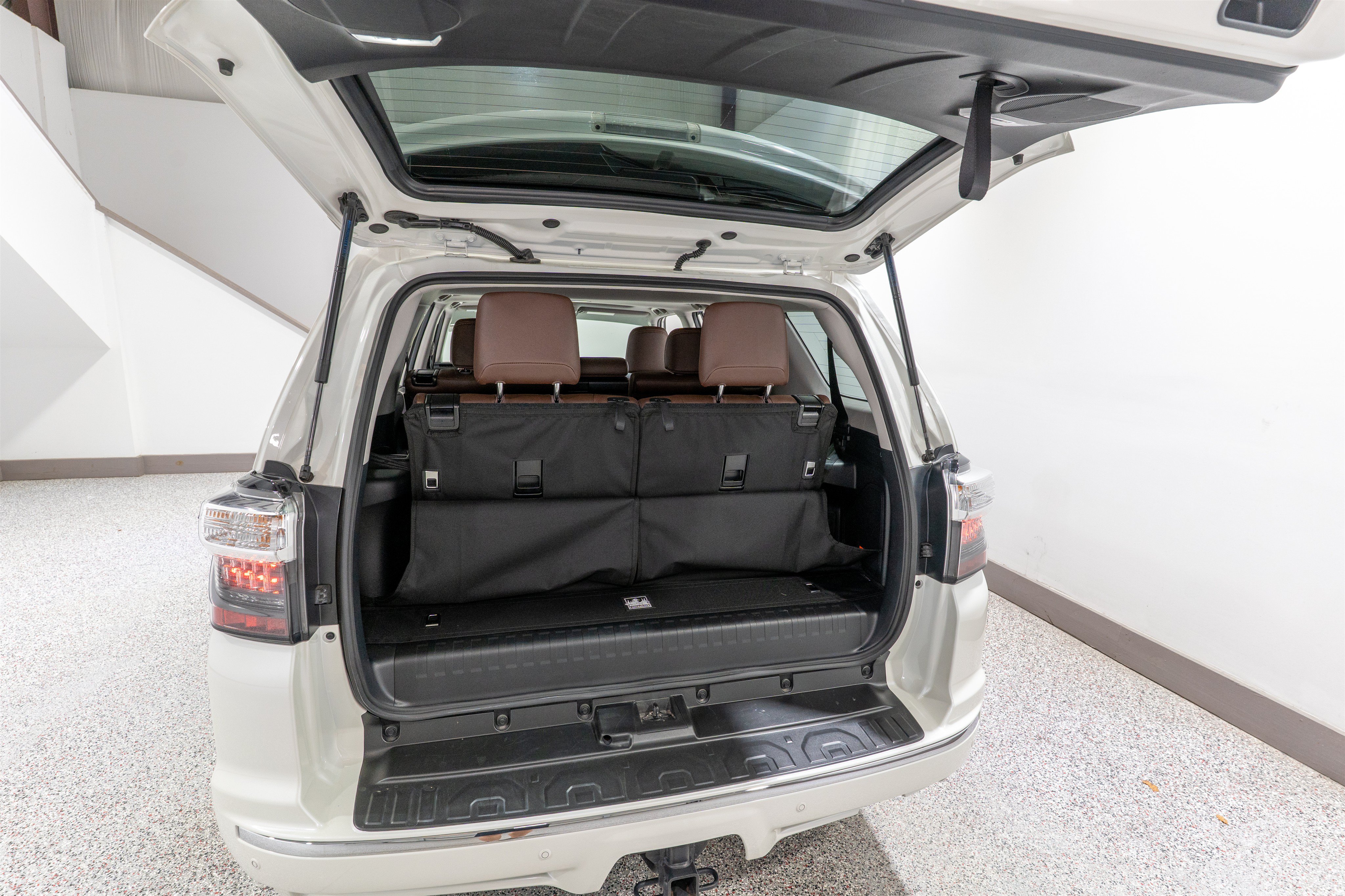 Used 2023 Toyota 4Runner Limited RWD image 38