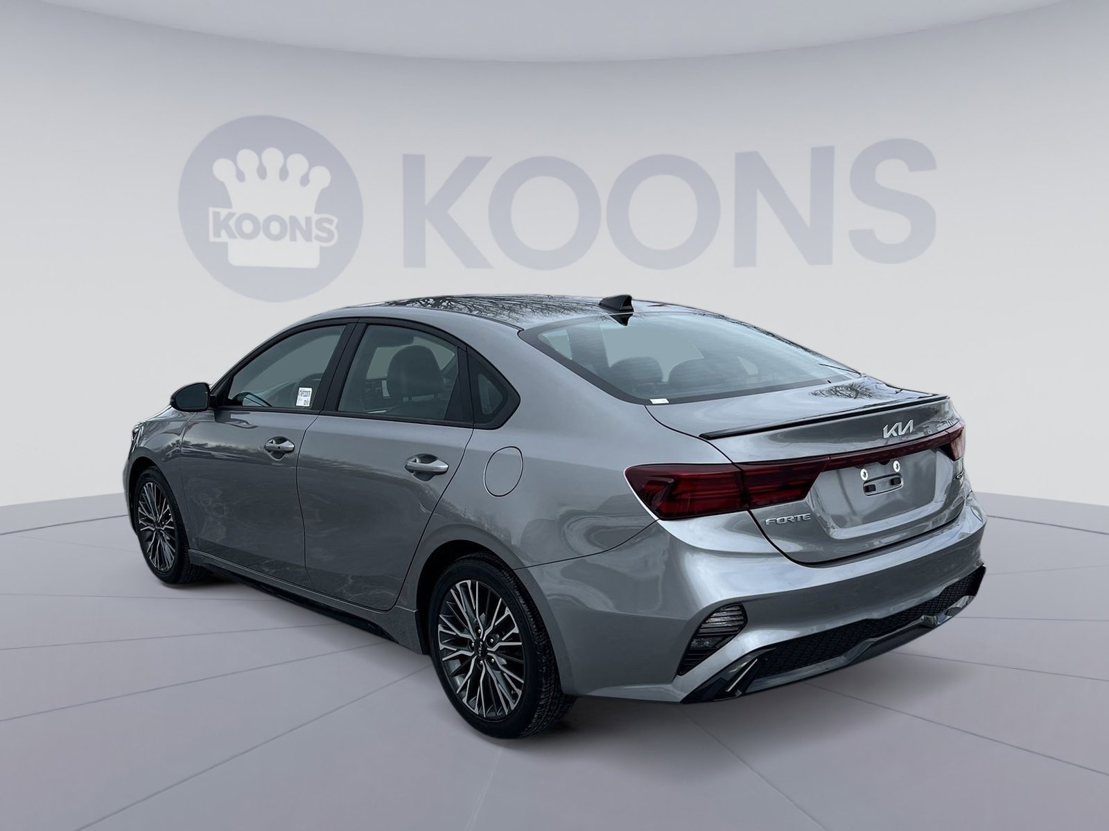 Used 2023 Kia Forte GT-Line w/ GT-Line Premium Package image 4