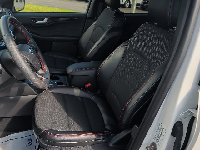 Certified 2023 Ford Escape ST-Line Select w/ Tech Pack #2 AWD/4WD image 19