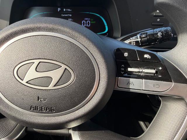 Used 2025 Hyundai Elantra Hybrid image 15