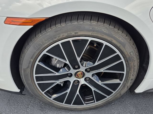 Used 2023 Porsche Taycan RWD image 8