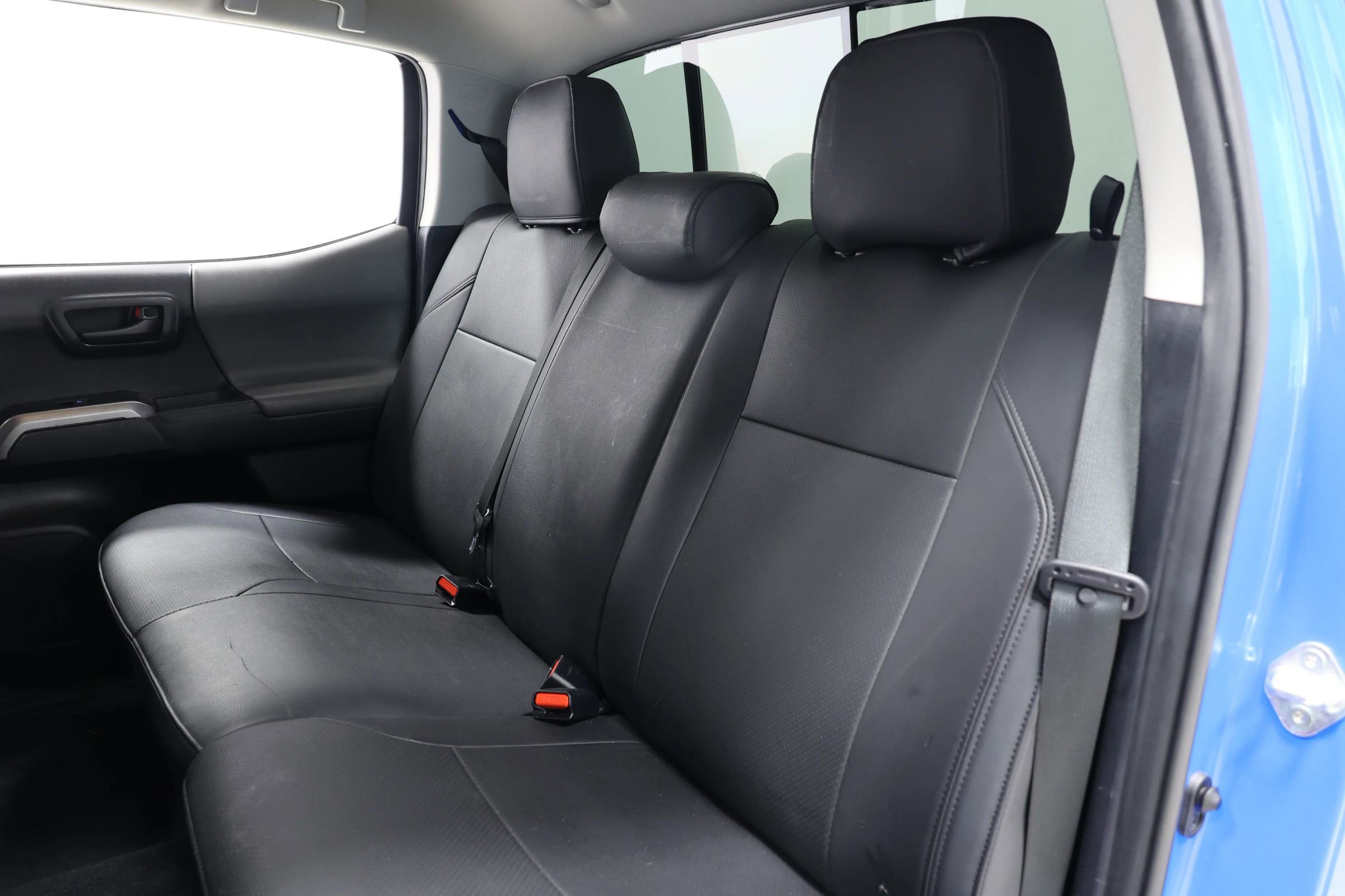 Used 2021 Toyota Tacoma SR5 image 3