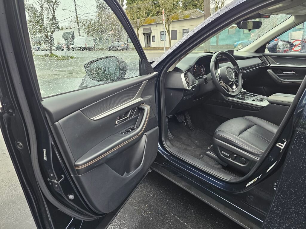 Certified 2024 MAZDA CX-90 Plug-In Hybrid w/ Preferred image 22