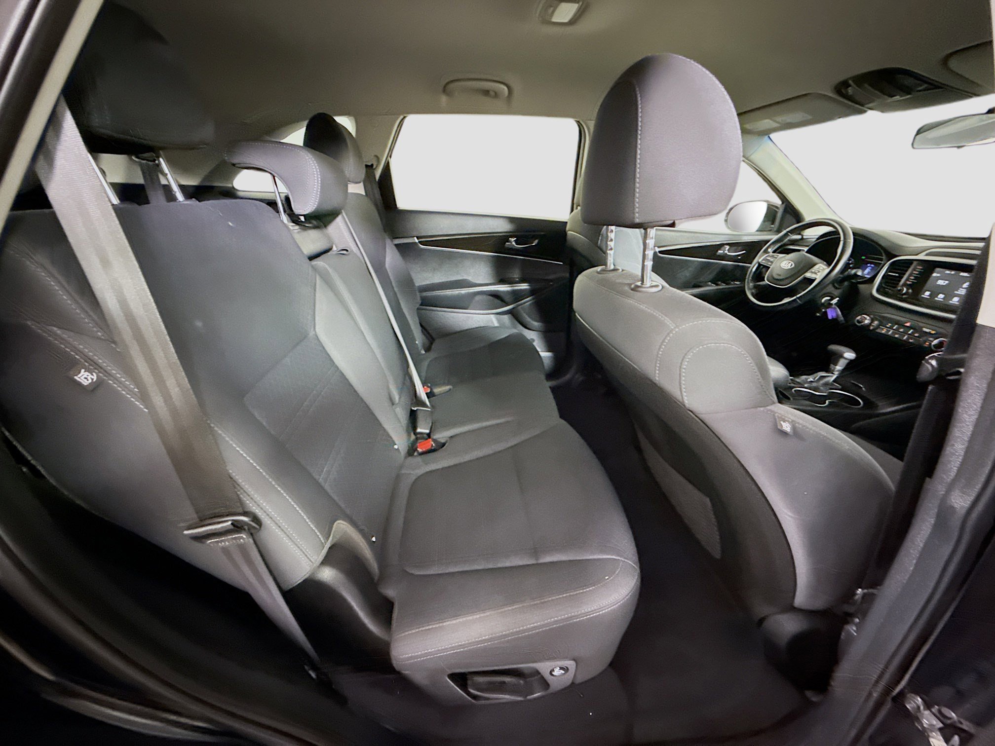 Used 2020 Kia Sorento LX image 36