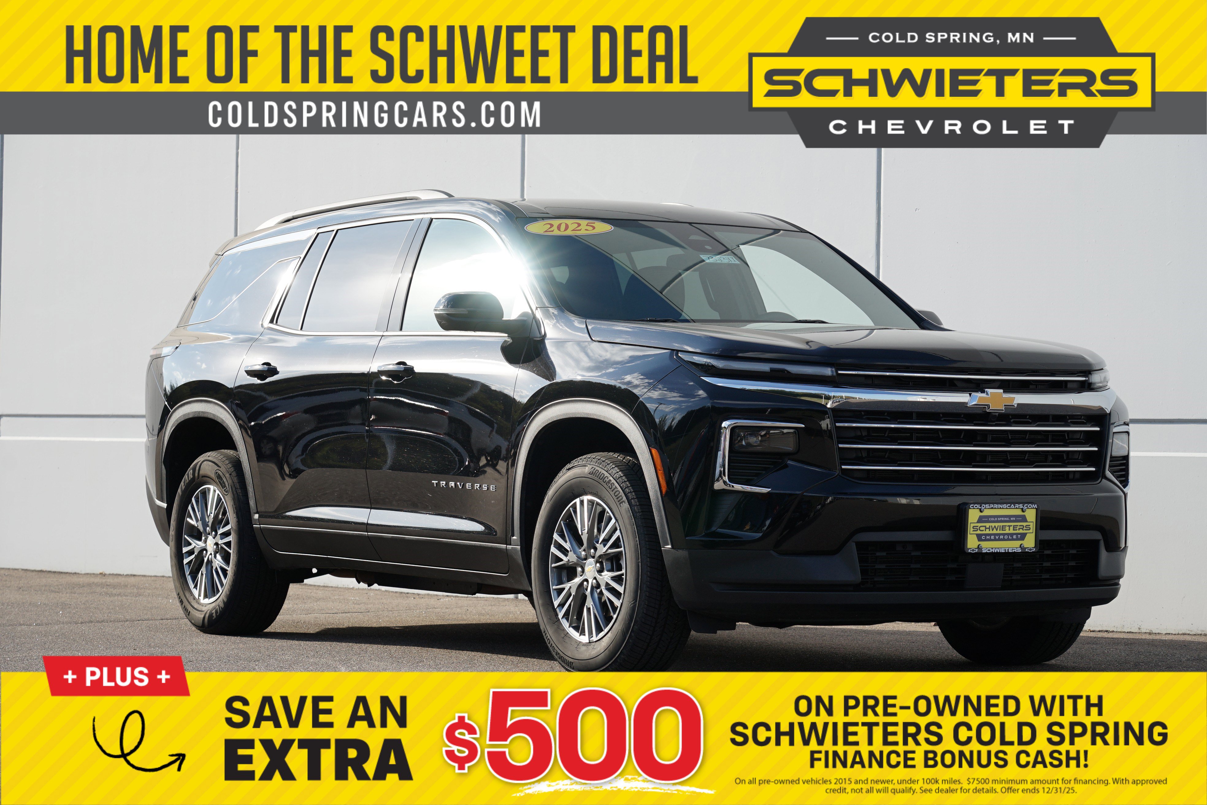 Used 2025 Chevrolet Traverse LT