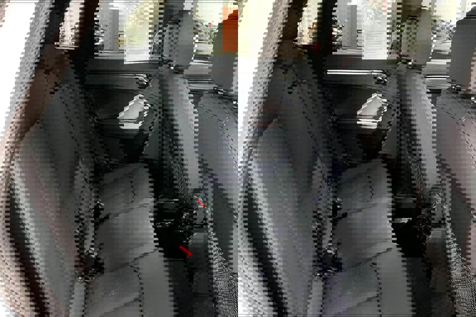 Certified 2025 Audi Q3 2.0T Premium image 29