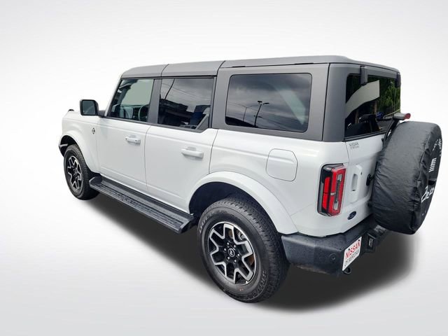 Used 2025 Ford Bronco Outer Banks AWD/4WD image 3