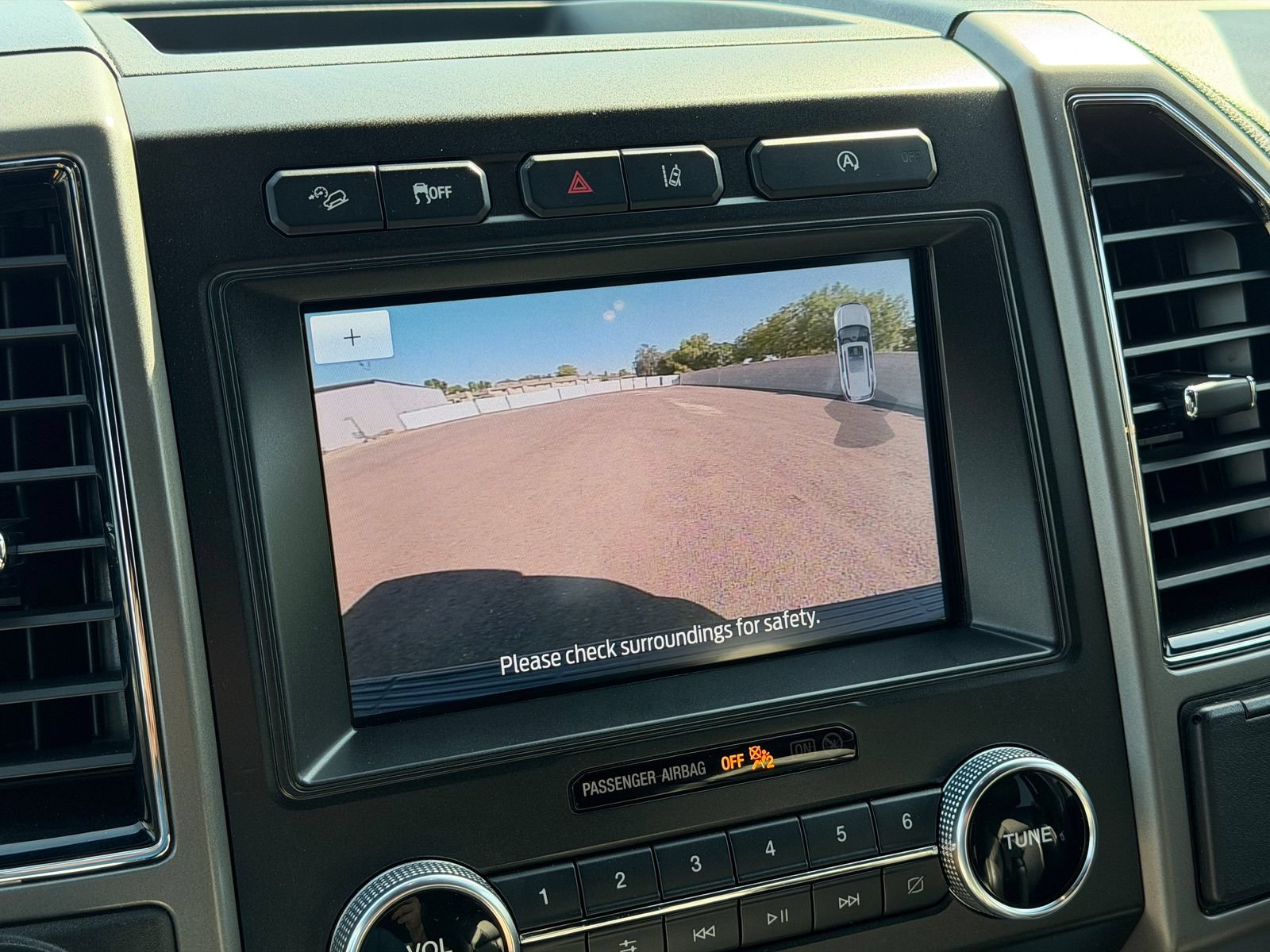 Used 2021 Ford Expedition XLT AWD/4WD image 24