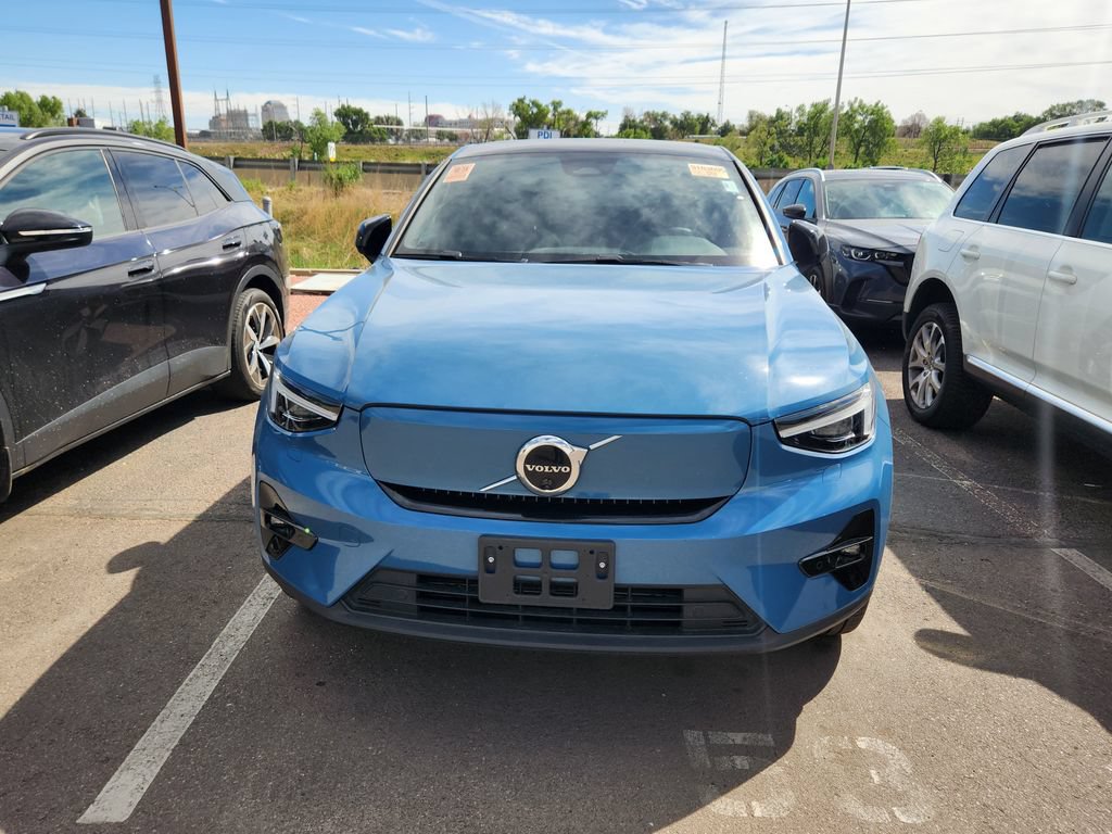 Used 2023 Volvo C40 P8 Recharge Ultimate AWD/4WD image 3