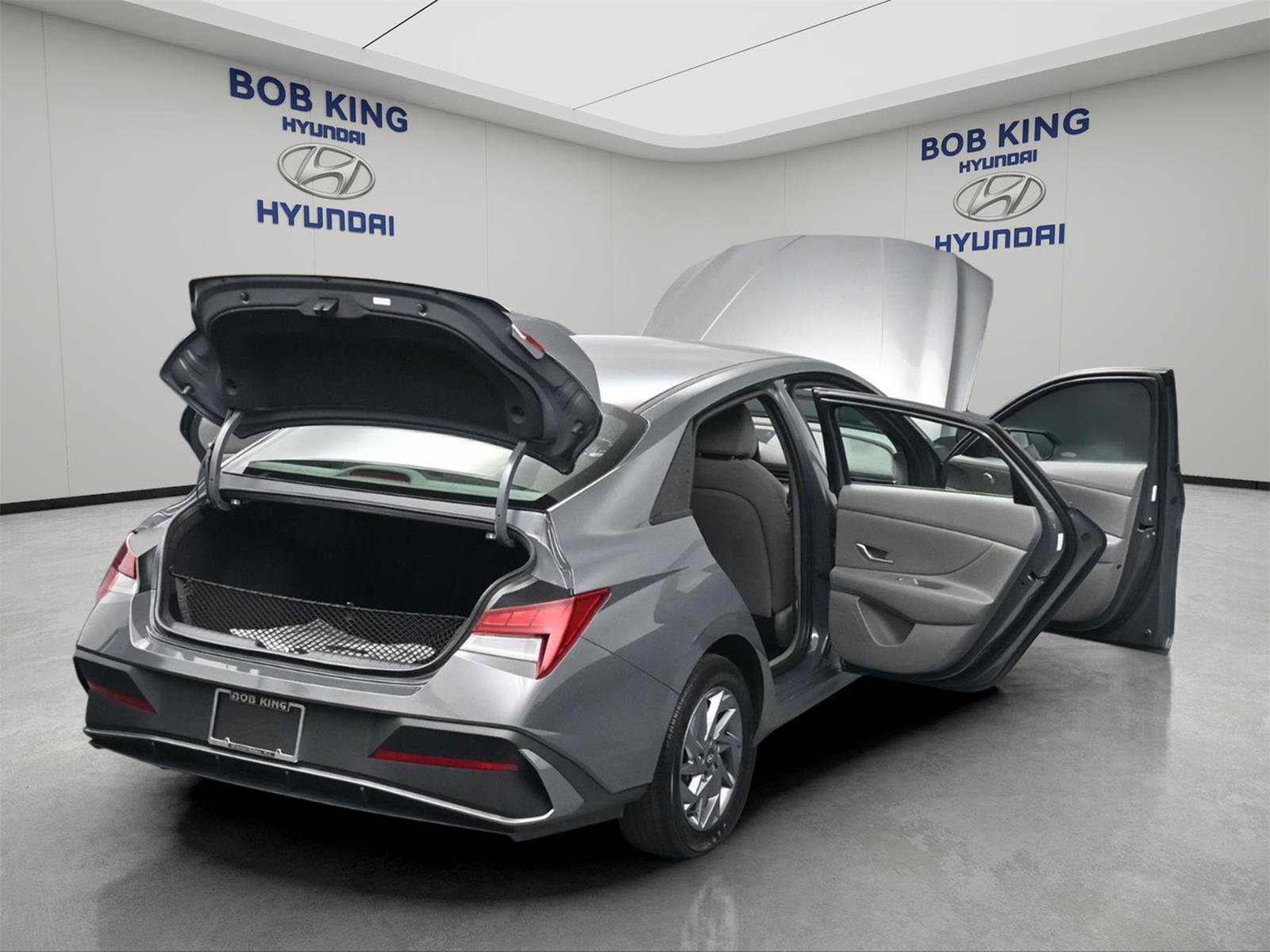 Used 2024 Hyundai Elantra Blue FWD image 31