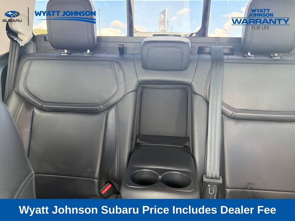 Used 2025 Ford Maverick Lariat w/ Black Appearance Package AWD/4WD image 30