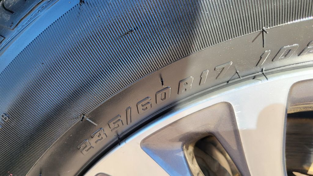 Used 2018 Toyota Sienna XLE w/ XLE Navigation Package image 15