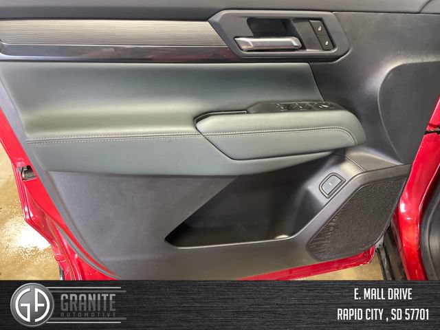 Used 2026 GMC Terrain AT4 AWD/4WD image 12