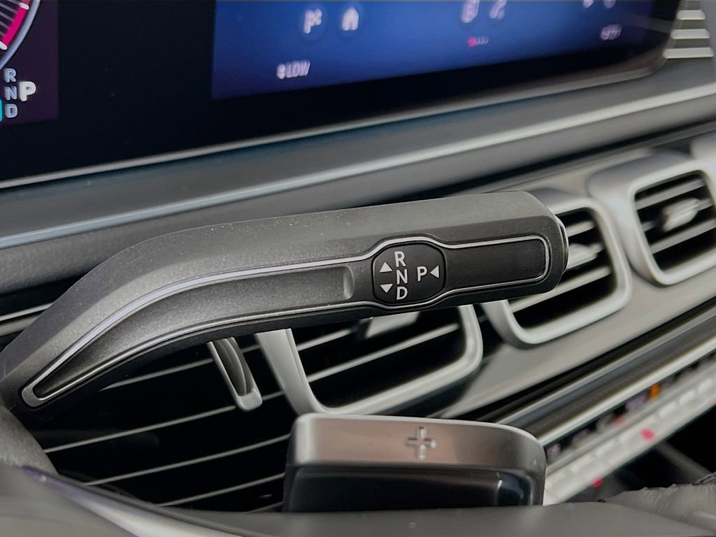 Used 2024 Mercedes-Benz GLS 450 4MATIC image 17