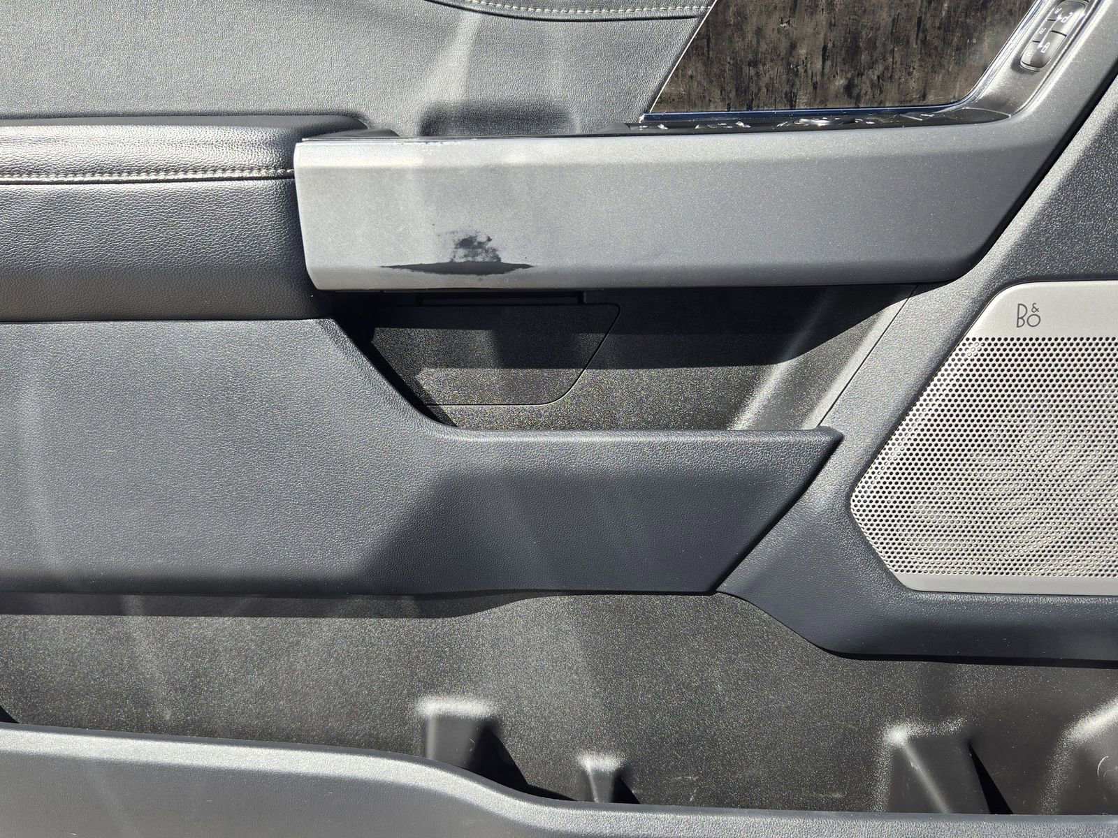 Certified 2024 Ford F350 Lariat w/ Sport Appearance Package image 24