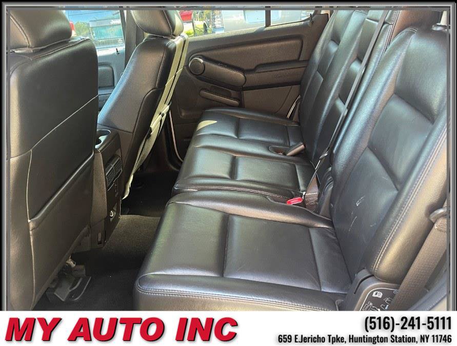 Used 2010 Ford Explorer XLT AWD/4WD image 32