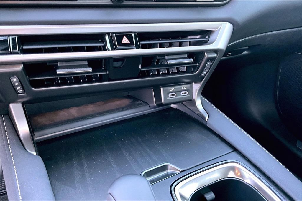 Used 2025 Lexus RX 350 Premium w/ Convenience Package FWD image 29