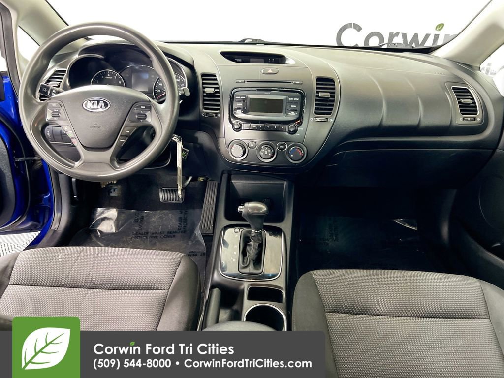 Used 2017 Kia Forte LX image 7