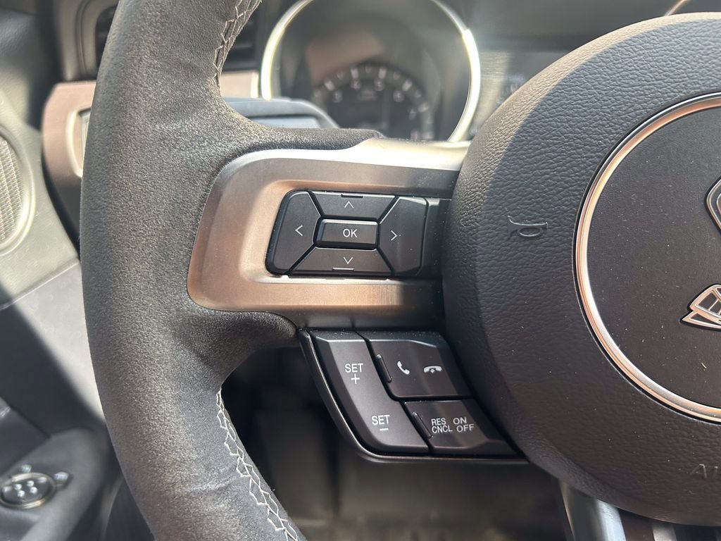 Certified 2018 Ford Mustang Shelby GT350 w/ Convenience Package RWD image 29