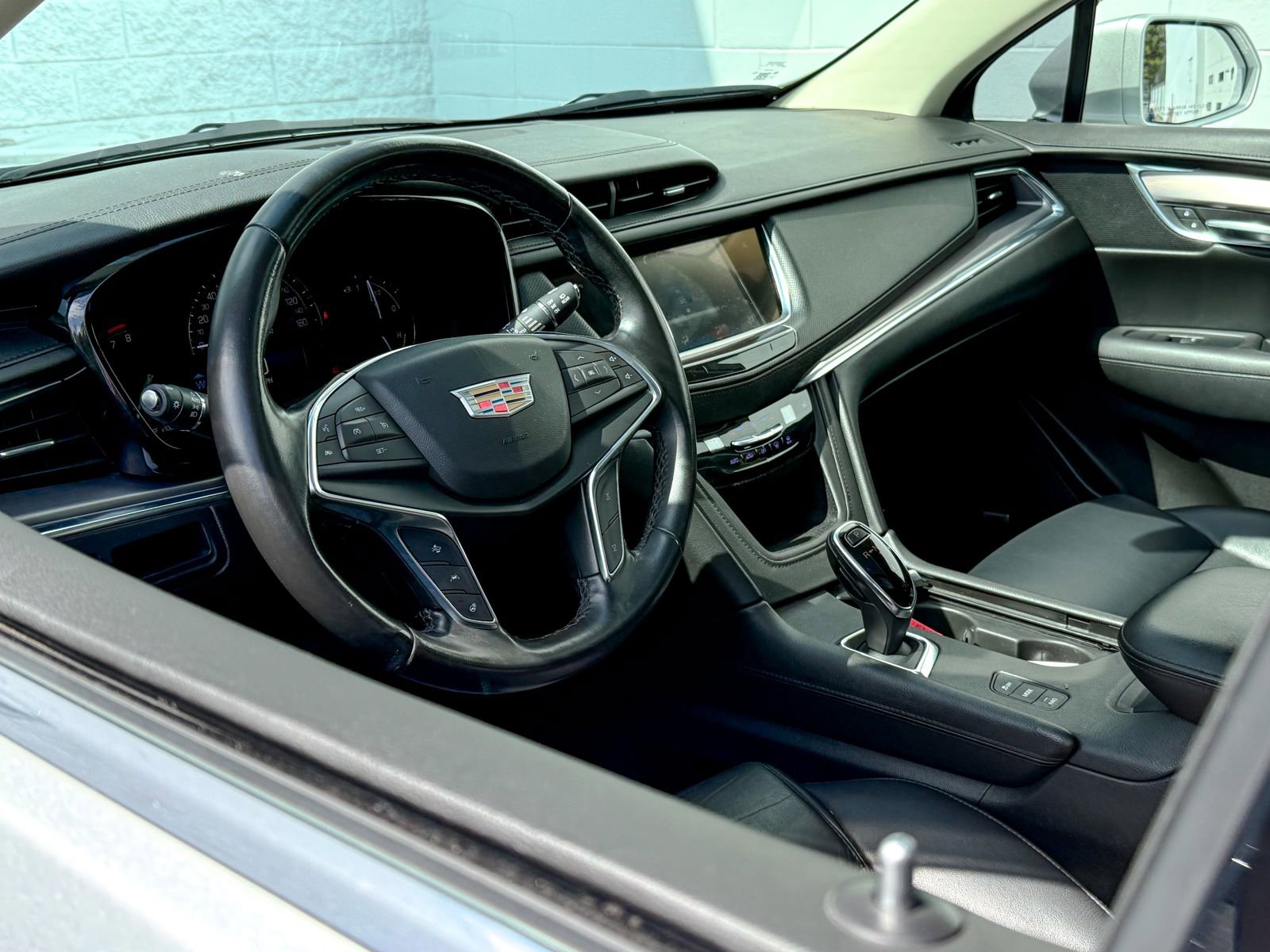 Certified 2018 Cadillac XT5 Luxury w/ Driver Awareness Package image 14