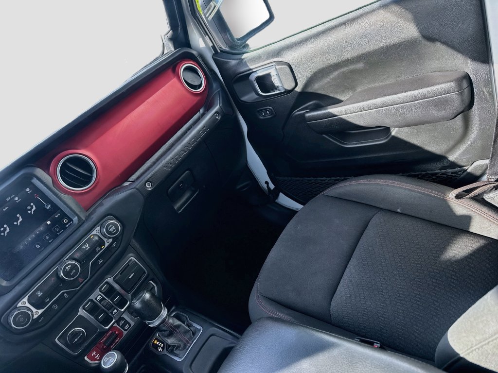 Certified 2023 Jeep Wrangler Unlimited Rubicon AWD/4WD image 25