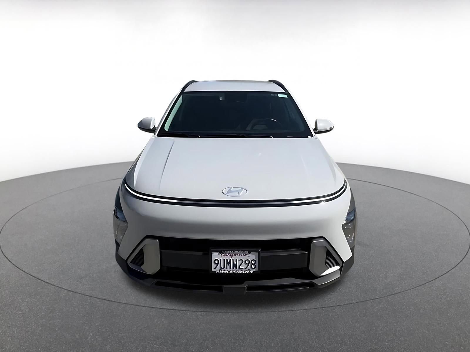 Used 2025 Hyundai Kona SEL image 4