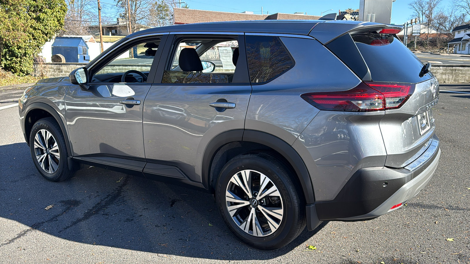 Certified 2023 Nissan Rogue SV image 22