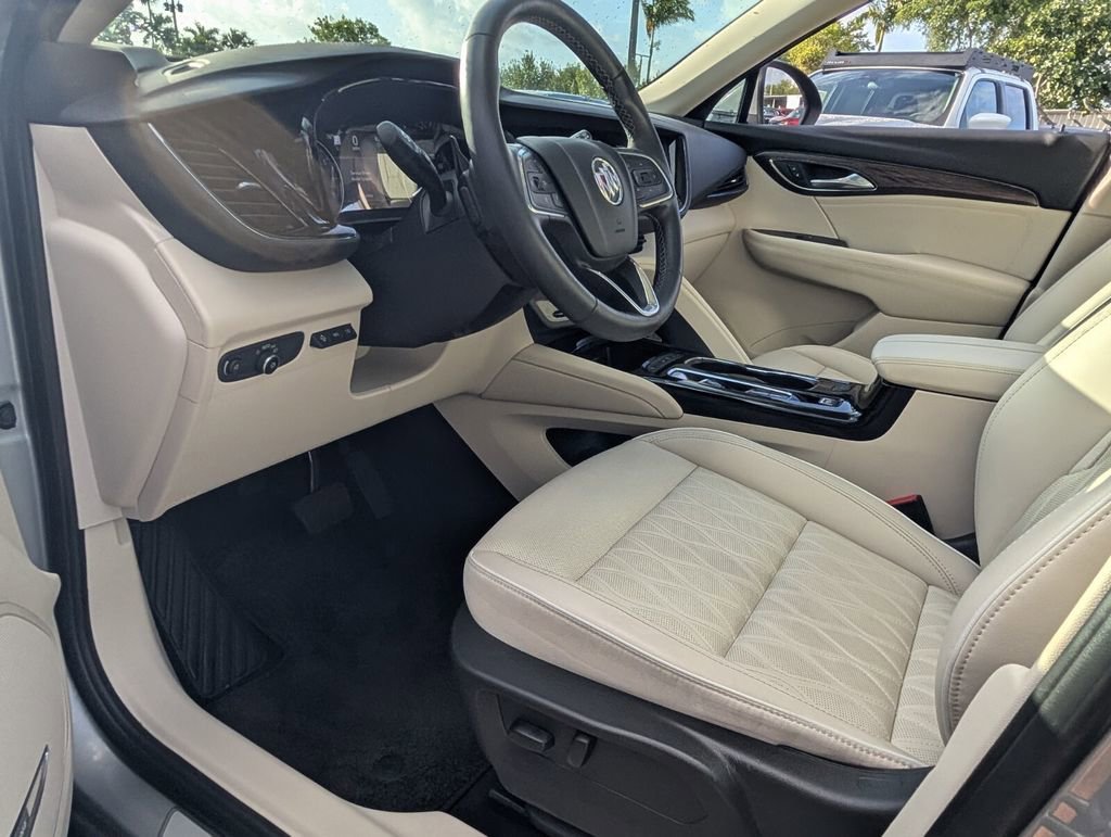 Used 2023 Buick Envision Avenir image 11