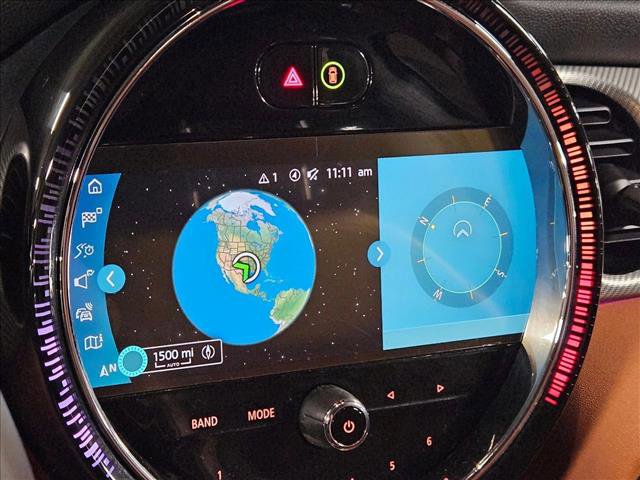 Used 2024 MINI Cooper 2-Door Hardtop w/ Signature Upholstery Package image 13