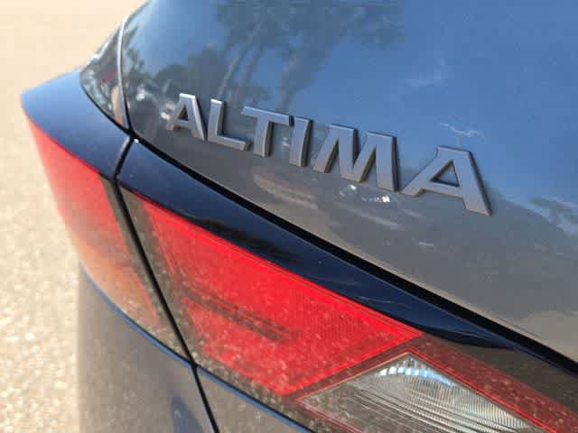 Used 2024 Nissan Altima 2.5 S FWD image 12
