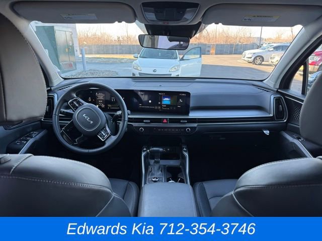 New 2025 Kia Sorento S image 18