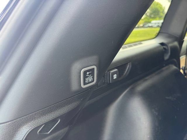 Certified 2023 Jeep Grand Cherokee Limited AWD/4WD image 18