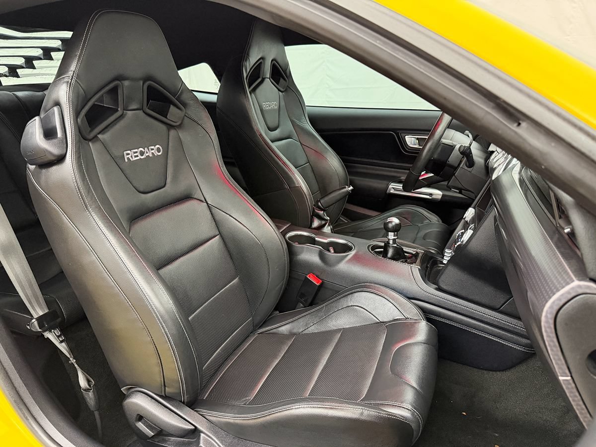 Used 2018 Ford Mustang GT Premium w/ GT Performance Package RWD image 38