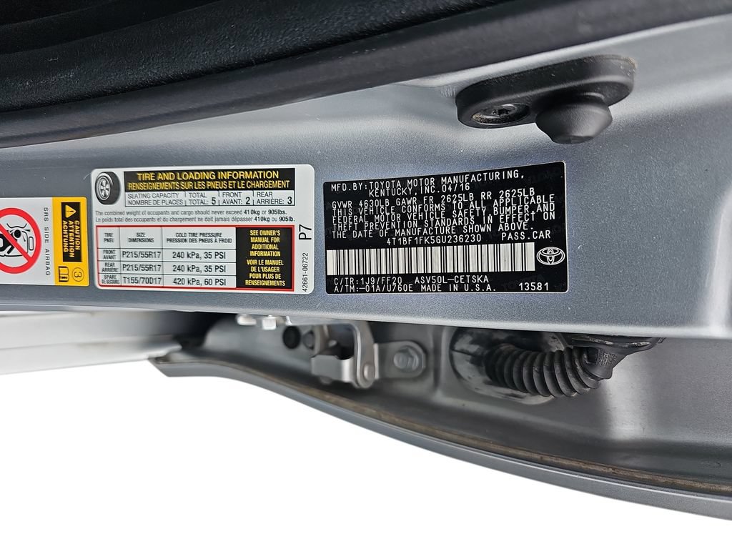 Used 2016 Toyota Camry SE FWD image 31