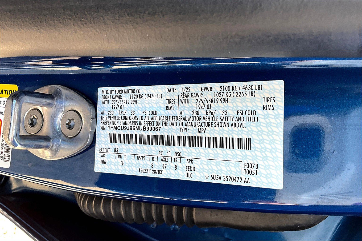 Used 2022 Ford Escape Titanium w/ Class II Trailer Tow Package image 36